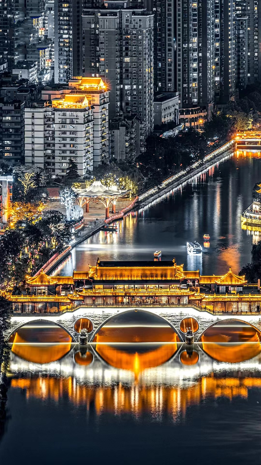 成都,锦江夜色,图源:央视新闻