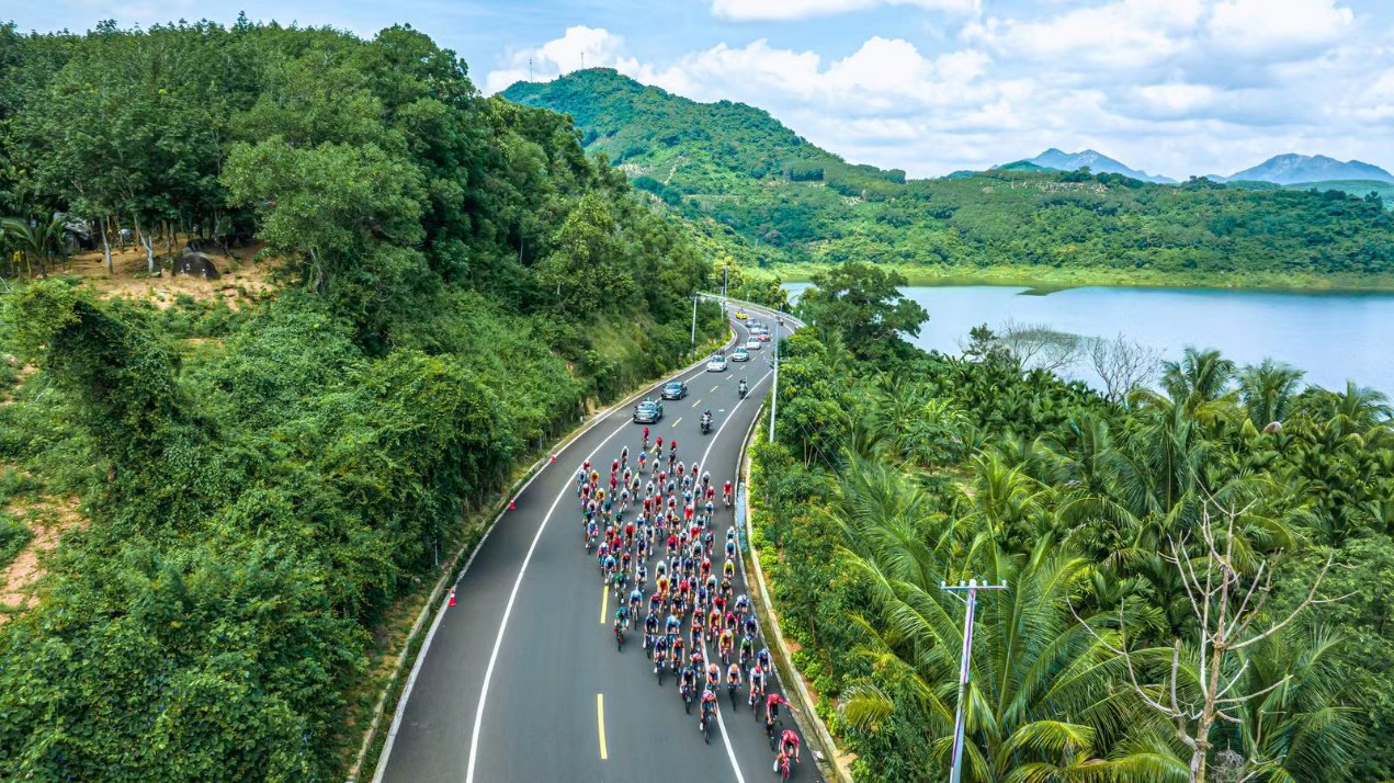 环岛赛组委会供图孙雷介绍,三亚作为本届环岛赛的终点城市,为了确保