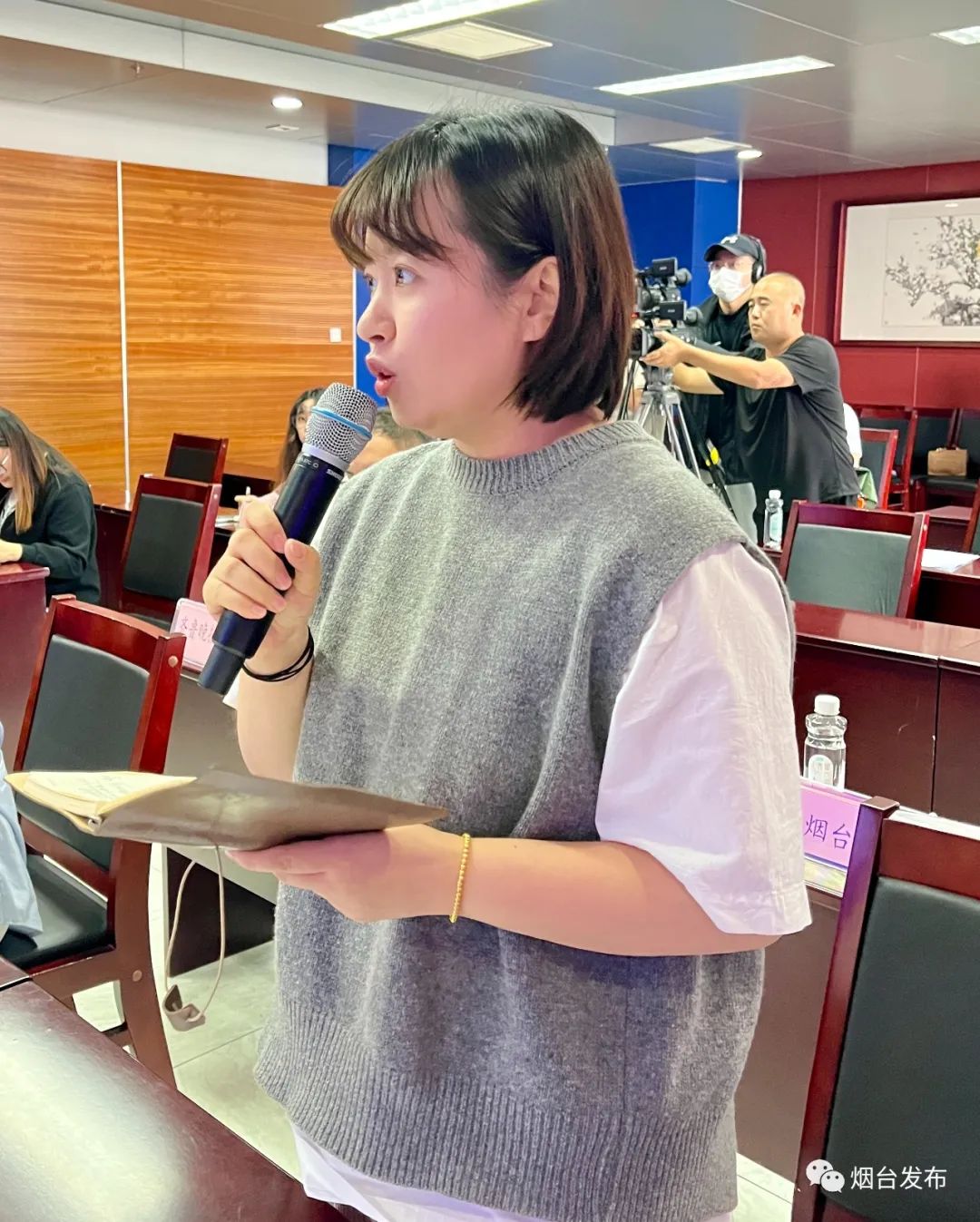 山东广播电视台:现在全国各大城市都在举办马拉松赛事,烟台如何吸引跑