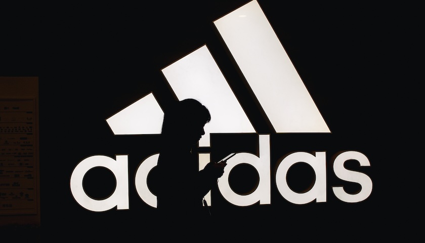 阿迪达斯对black lives matter提商标异议合理吗?