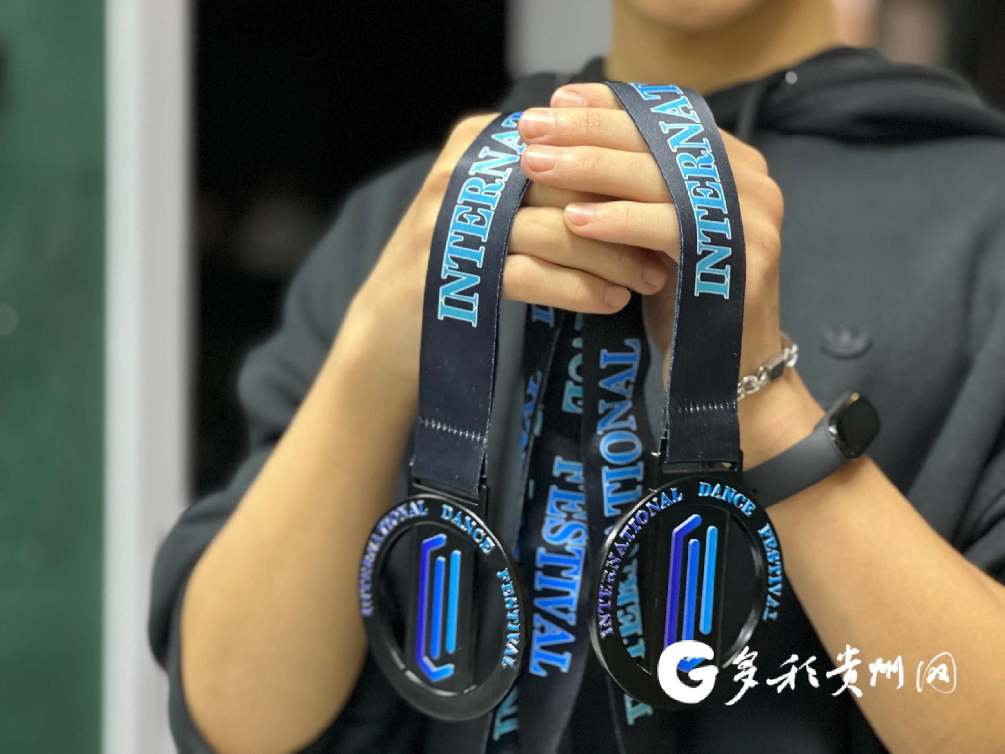 这项国标舞世界顶级赛事 贵州少年代表中国夺冠|拉丁舞_新浪财经_新浪