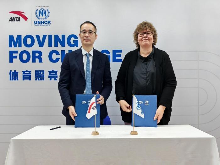 安踏集团执行董事,联席ceo赖世贤与全球私营部门伙伴关系负责人tina