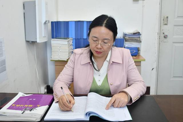 牢记初心勤育人 躬身教育启新航 内江二中四名教师获评内江市名师工作