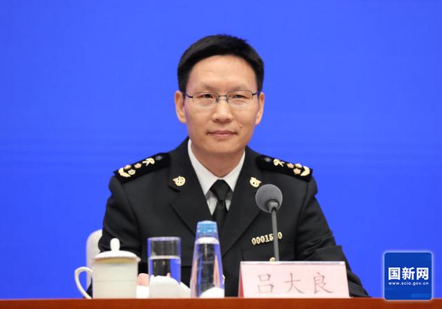海关总署新闻发言人,统计分析司司长吕大良