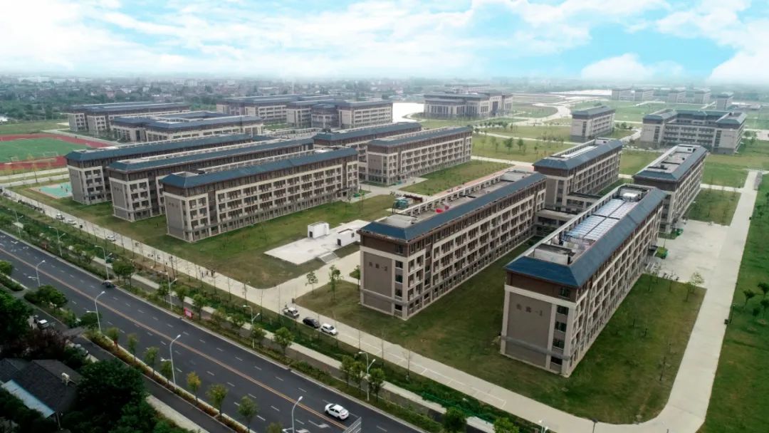 荆州学院 来源:中国春来据悉,安阳学院原阳校区,容量将从现在的1万人