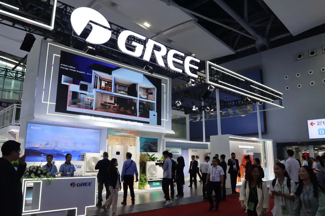 第134届广交会格力电器展台.钟凡/摄