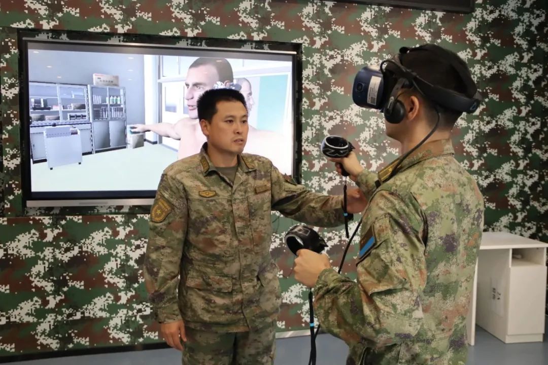 目光灼灼向战场|刘硕_新浪财经_新浪网