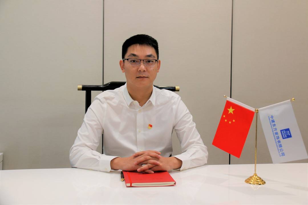 成都科幻馆幕墙建造团队负责人,中建东方成都分公司总经理吴春江