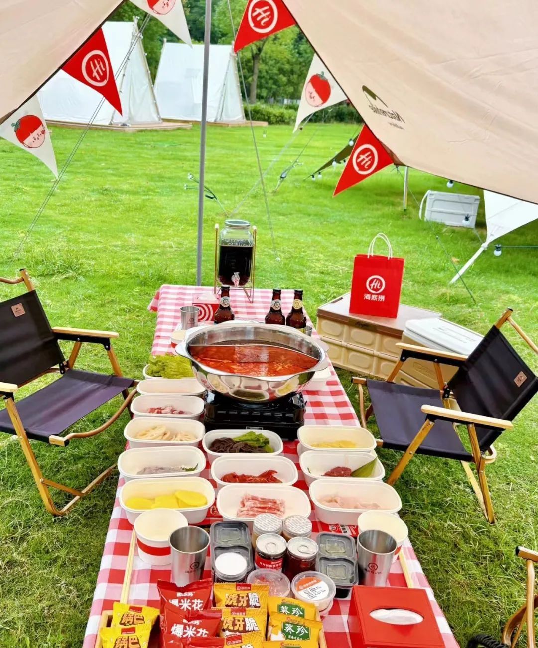 海底捞花式"俘获"年轻人|海底捞_新浪财经_新浪网