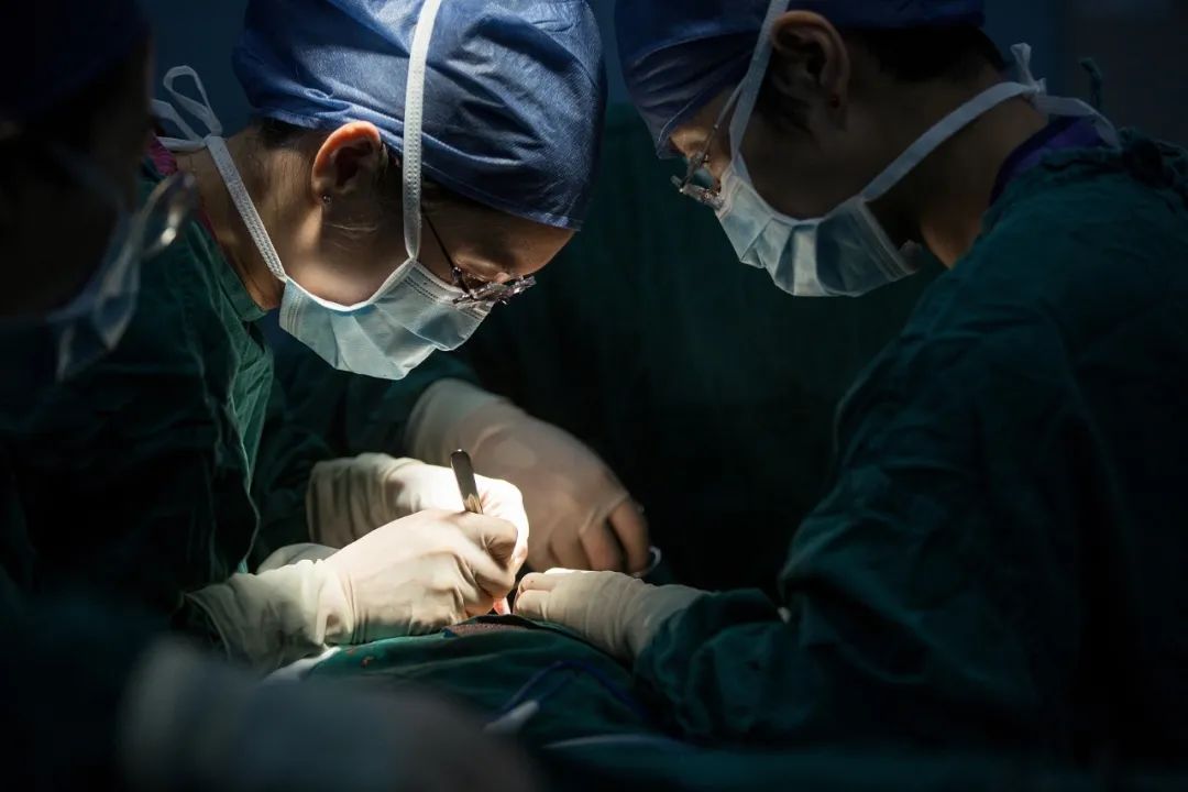 做手术台病床为什么她26岁确诊这一癌症，年轻女孩也要小心_https://www.jmylbn.com_新闻资讯_第11张