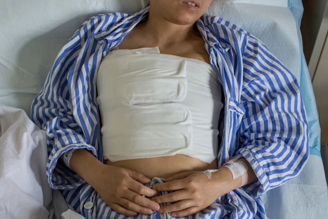 做手术台病床为什么她26岁确诊这一癌症，年轻女孩也要小心_https://www.jmylbn.com_新闻资讯_第10张