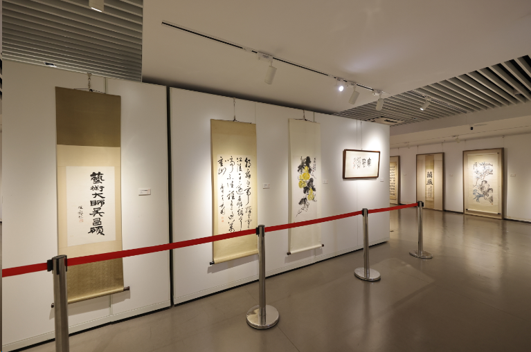 上海首家吴昌硕图书室揭牌，纪念吴昌硕诞辰180周年艺术传承展同步举行！|吴昌硕_新浪财经_新浪网