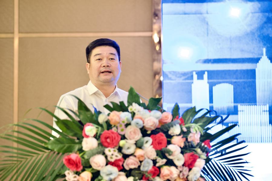 中共金华市委宣传部副部长,金华市网络舆情导控中心主任童咏雷致辞