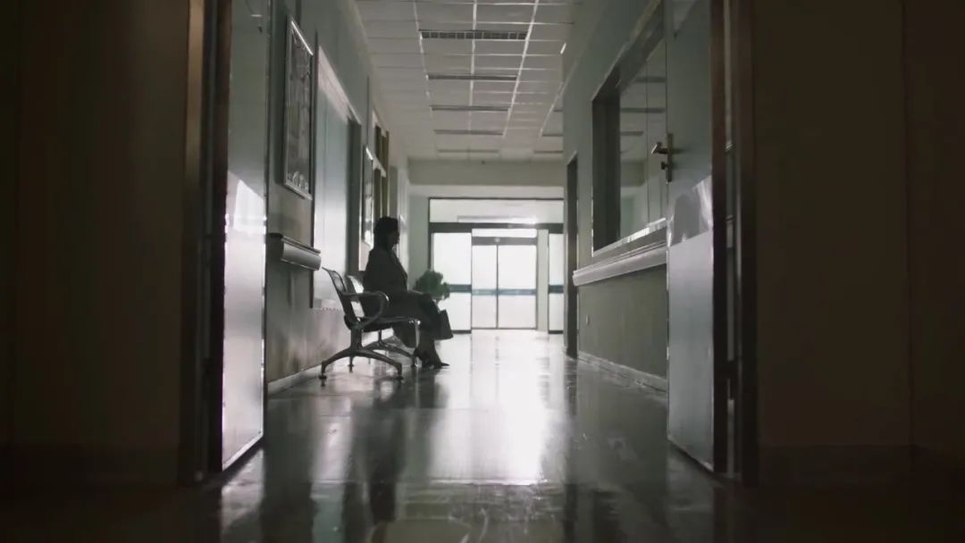 做手术台病床为什么她26岁确诊这一癌症，年轻女孩也要小心_https://www.jmylbn.com_新闻资讯_第14张