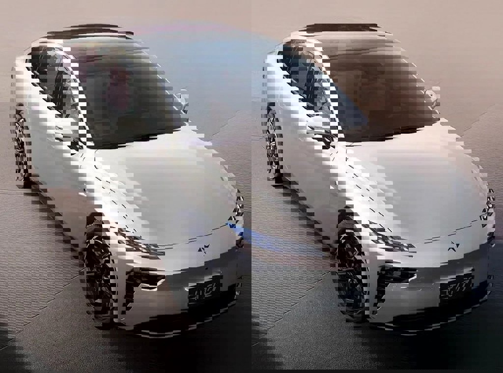 “剪刀门”纯电轿跑车型再加一：东风 eπ 007 官图公开，11 月 6 日首发亮相