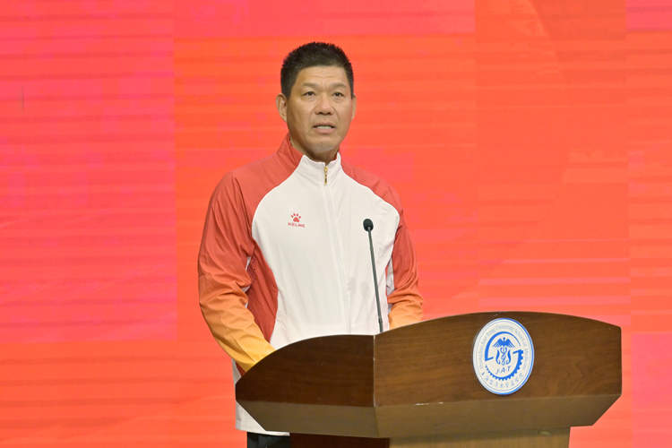 上海皮划艇队教练员王博交流发言