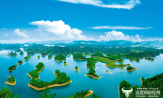 浙江移动联合千岛湖旅游集团打造5G光影艺术，通过5G+数字技术在文旅场景的创新落地，带动省内未来乡村的跨界合作示范