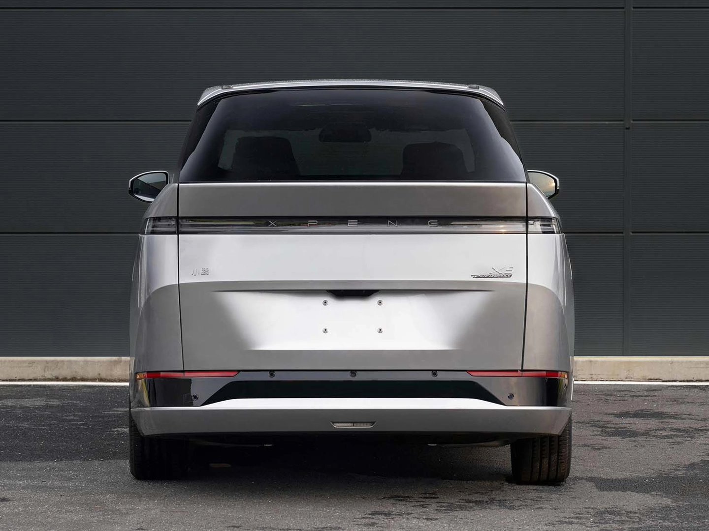 小鹏新车X9设计图亮相：号称“年轻态”MPV