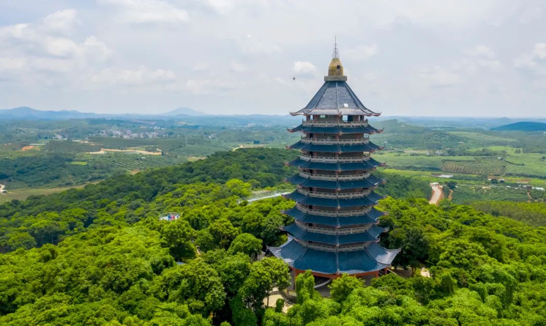 廉江谢鞋山.罗锦屏&nbsp;摄