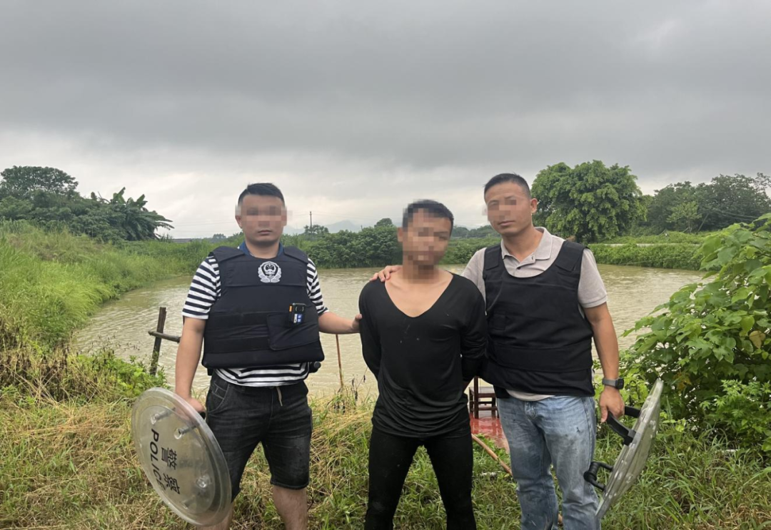 抓捕"1.20"涉黑专案犯罪嫌疑人