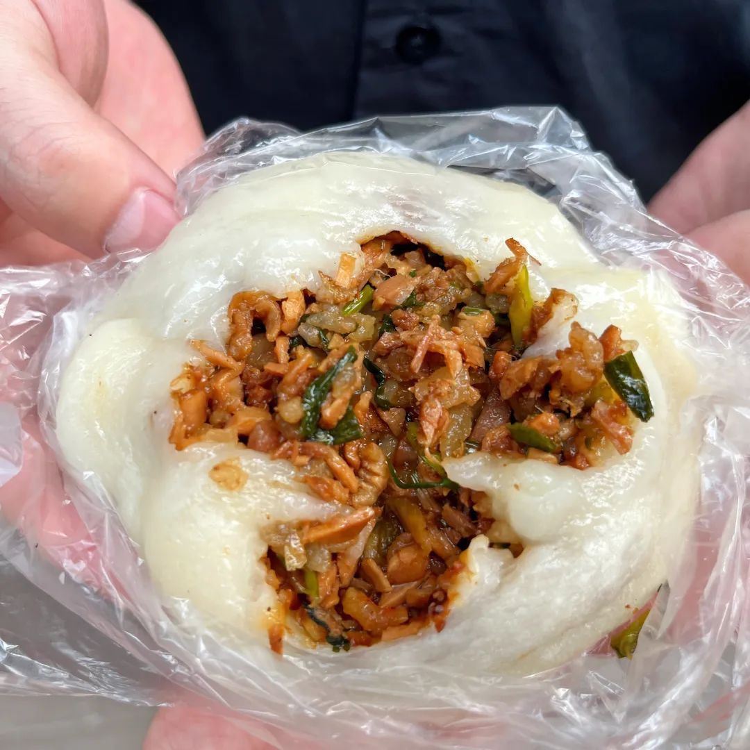 白籺制工精良,味道好尤以廉江安铺,横山一带的这种风味小吃米味清香能