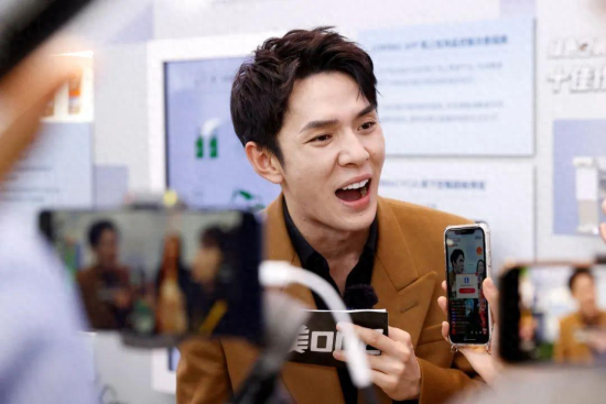 李佳琦所在公司美one和海氏均否认了"底价协议".来源:中国新闻图片网