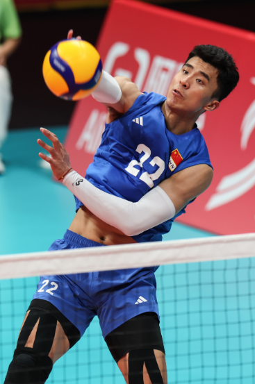 更多男排球员征战海外联赛 张景胤江川赛季首秀表现抢眼|日本_新浪