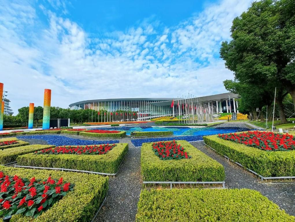 "四叶草"南广场景观设计.新华社记者 郑钧天 摄