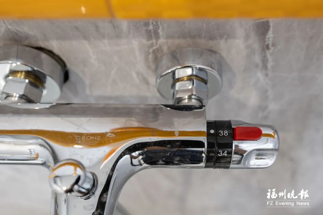 恒温花洒让老人安心沐浴