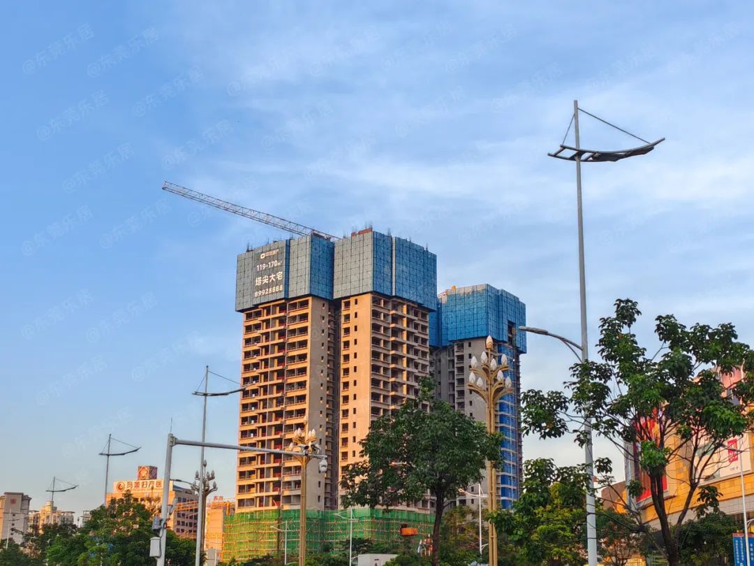 翔龙天地三期实景图 乐居摄目前,常平镇共有7个在售/待售新盘,金地