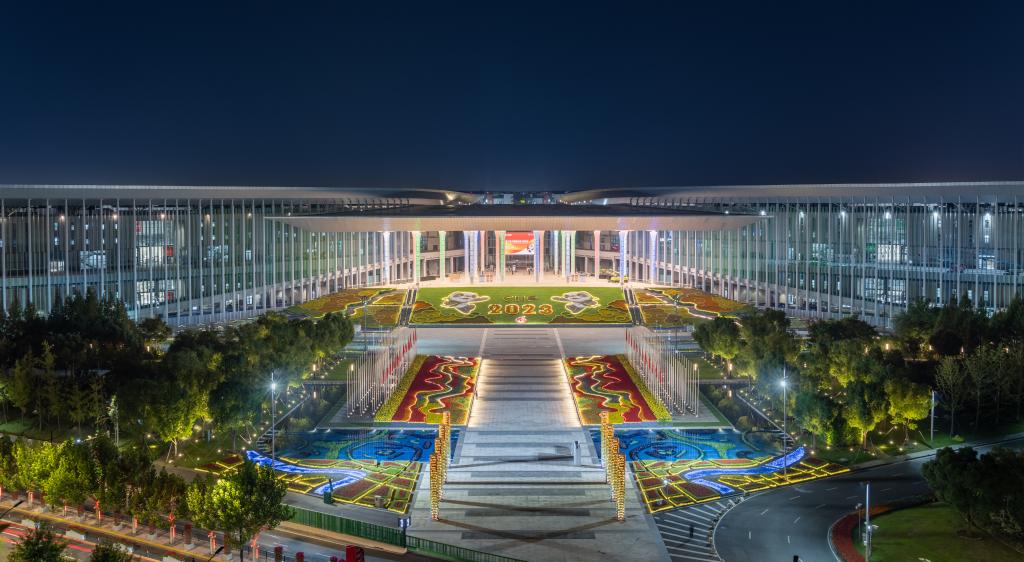 第六届进博会场馆景观装饰全面"定妆"|进博会_新浪财经_新浪网