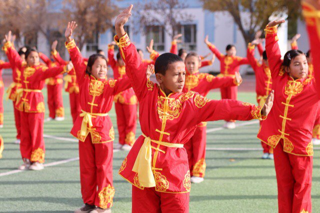 新疆精河:武术进校园 国粹代代传|付晓_新浪财经_新浪网