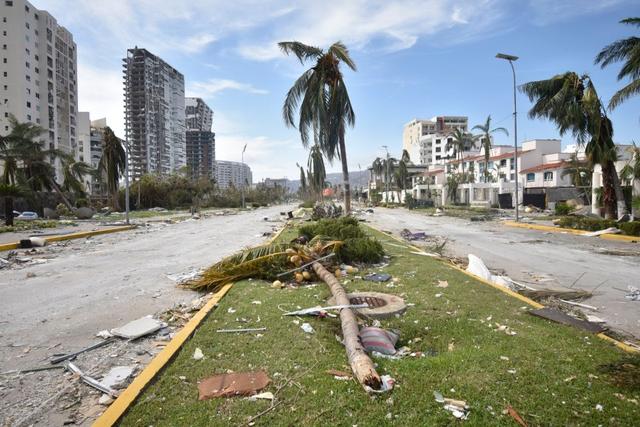 飓风"奥蒂斯"致墨西哥近50人死亡 搜救行动继续