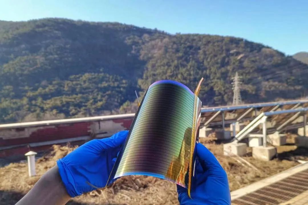 automated solar cell laser patterning