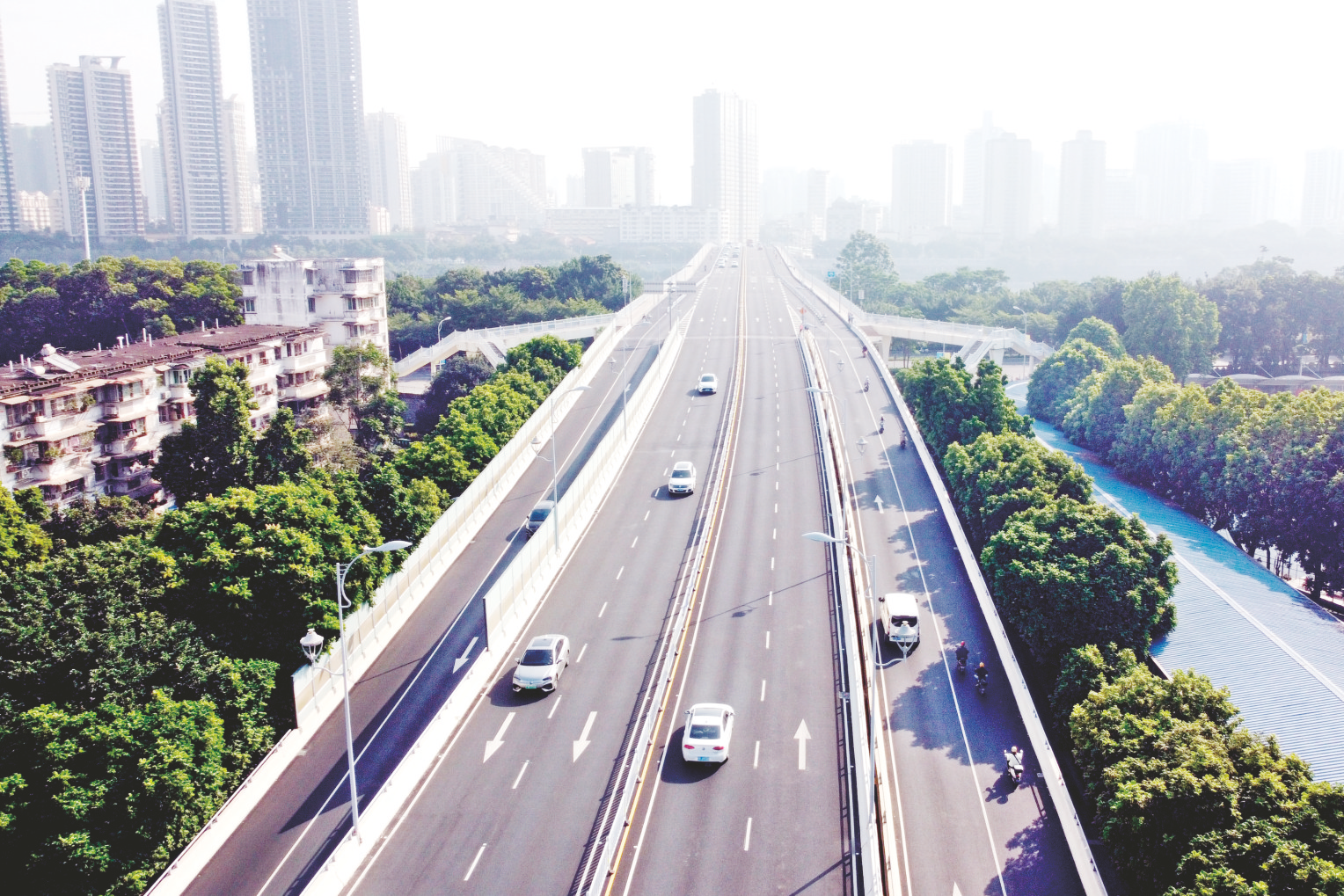 &nbsp;&nbsp;&nbsp;&nbsp;桃源桥改造后行车更舒适&nbsp;&nbsp;&nbsp