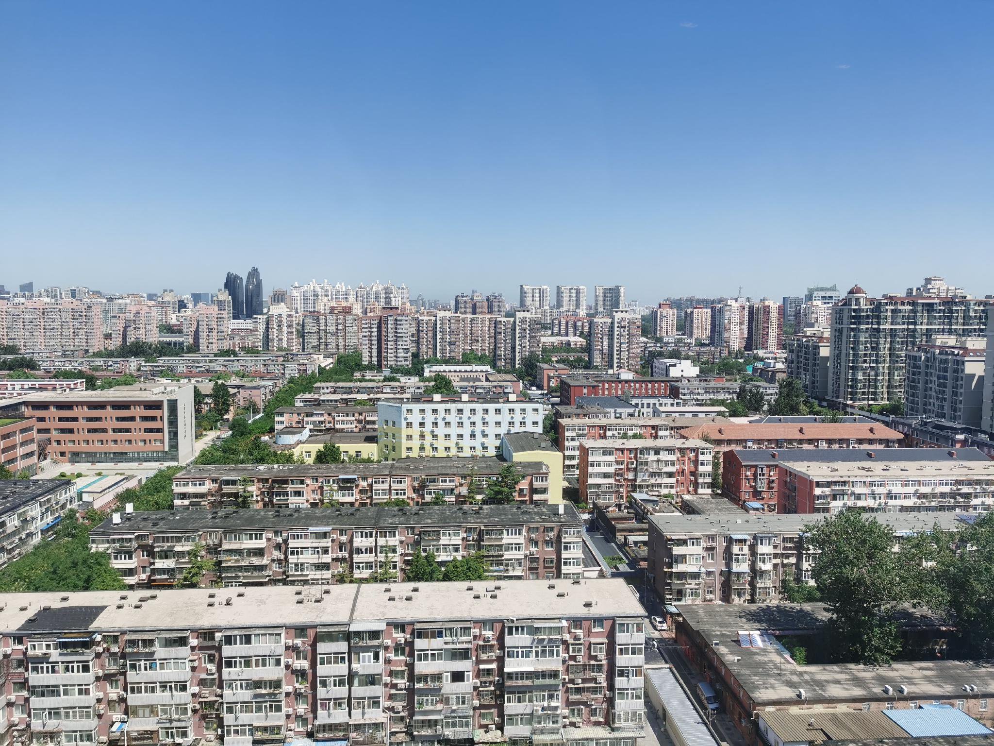 10月份北京二手住宅网签10653套，环比下降25.3%。资料图片