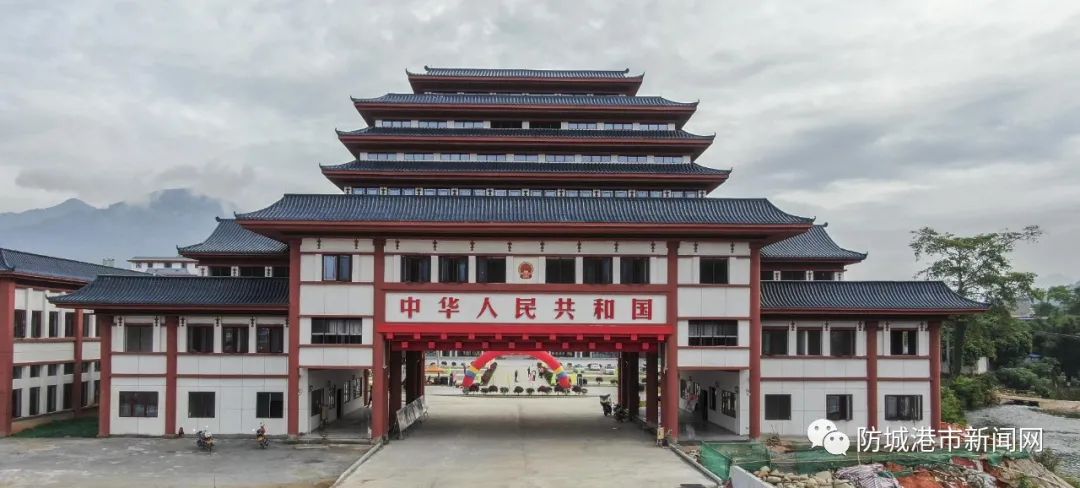 峒中口岸国门楼.(资料图)