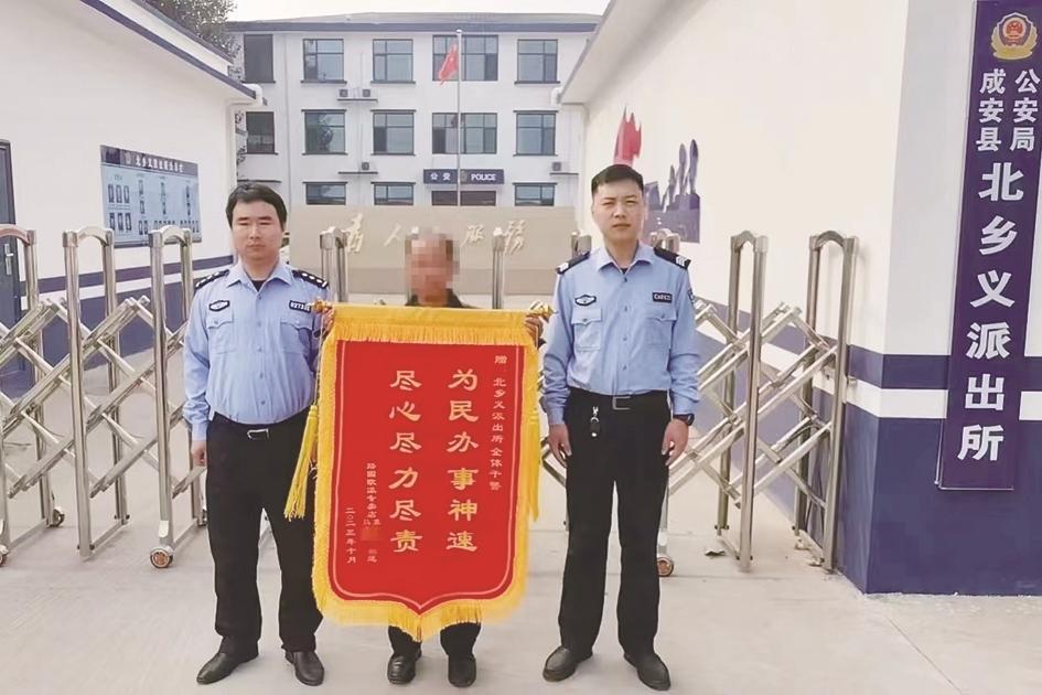 男士手提包品牌排行_5个大容量通勤包包+品牌介绍|全...(2)