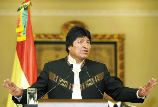 玻利维亚总统专机迫降图片