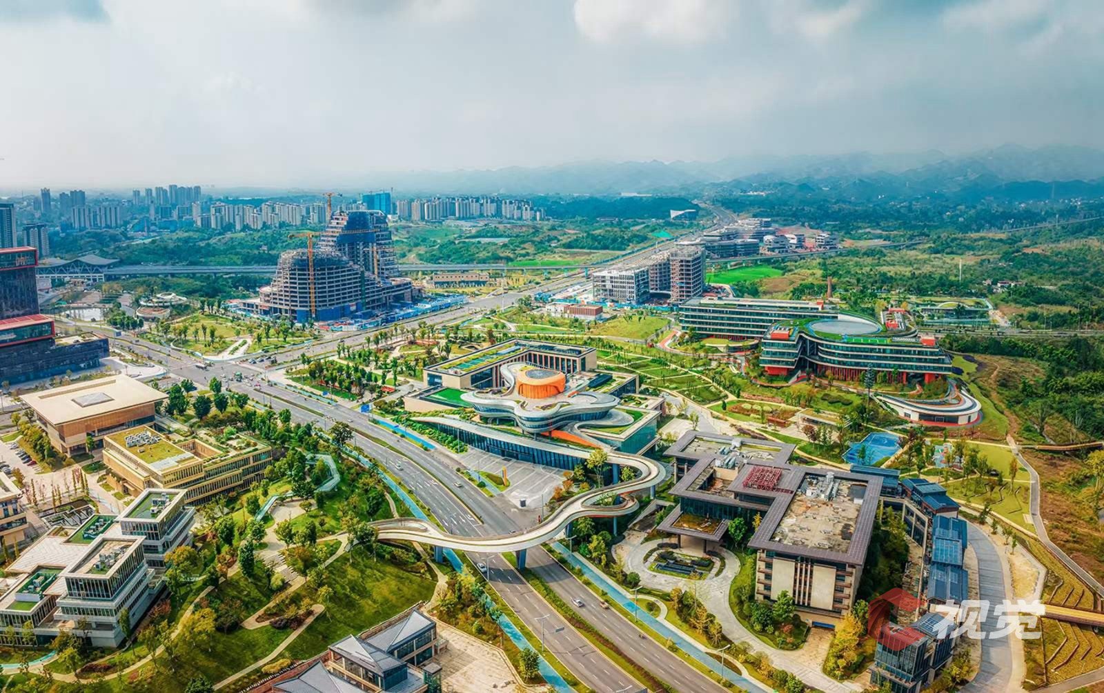 c视觉·航拍四川99丨成都东部新区:奋进之力构建生态新画卷_新浪