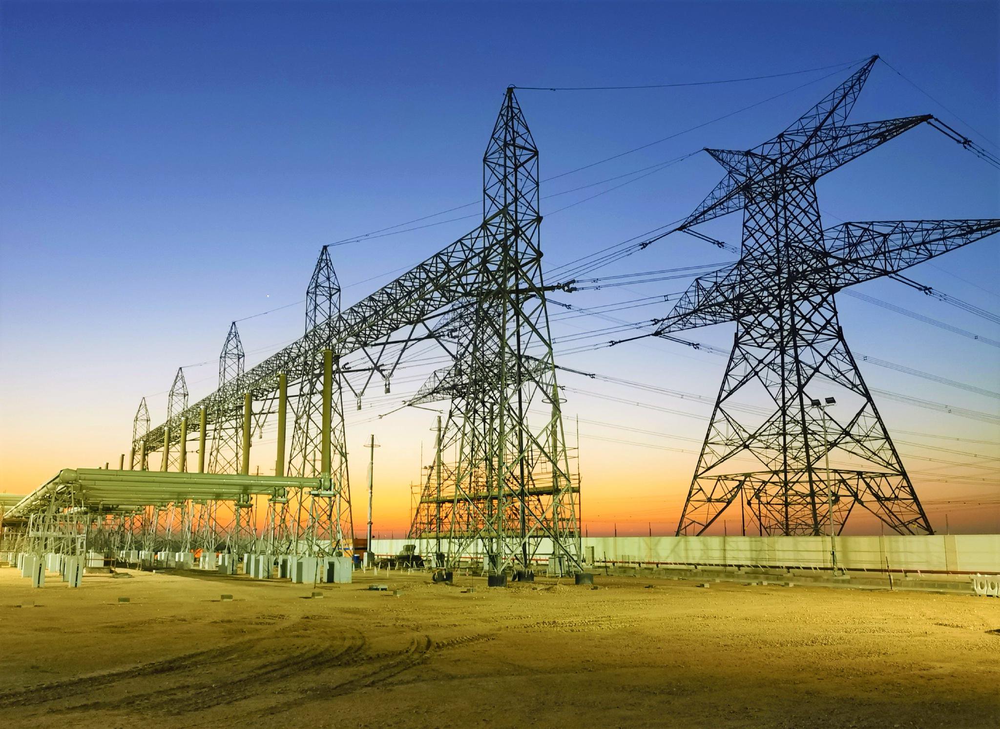 阿曼南北电网联网一期工程建成投运