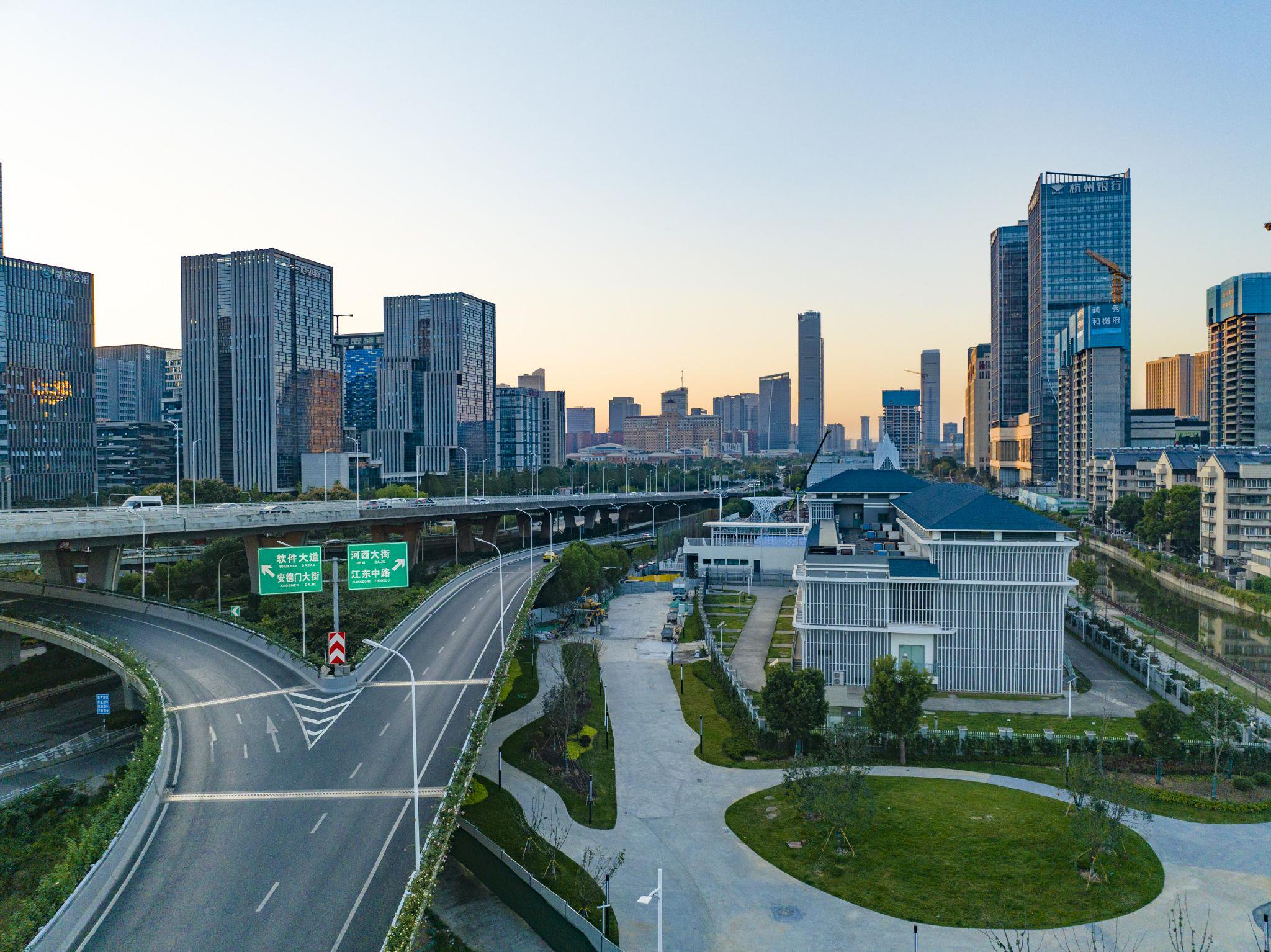 河西大街片区整治打造城市客厅_新浪财经_新浪网