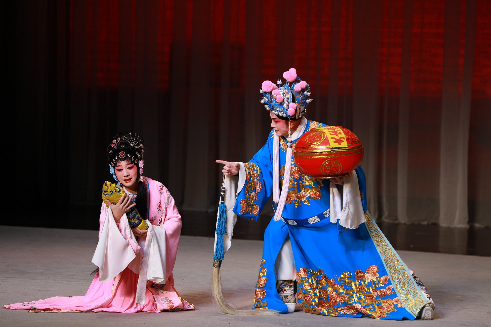 川剧表演艺术家王超获全国首批"新时代中国戏剧(生行)领军人才"荣誉