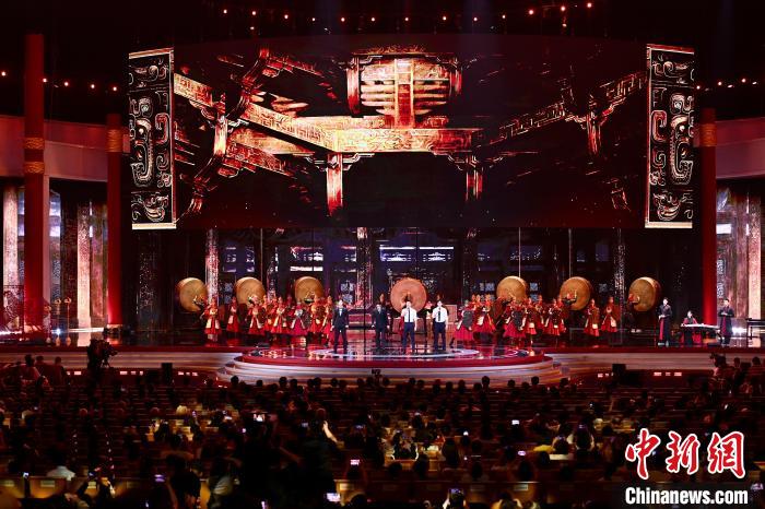 　　4日晚，2023年中国金鸡百花电影节落下帷幕。中新网记者王东明摄