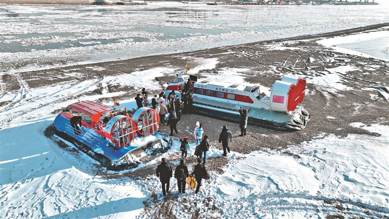 黑河口岸中俄气垫船开航|黑河市_新浪财经_新浪网