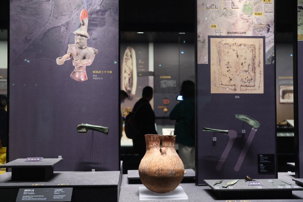 新疆历史文物展