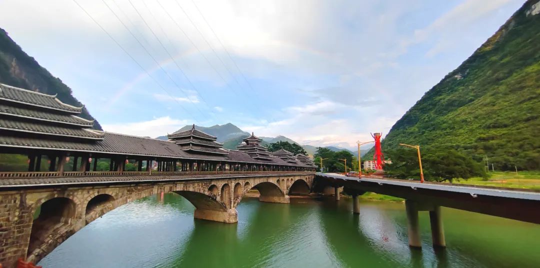 阳山县秤架瑶族乡秤架村英明村小组的善美康桥,是广东民族团结进步的