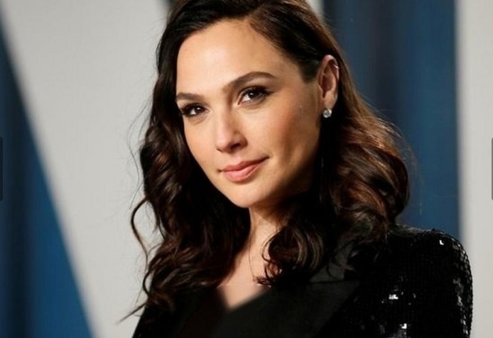 盖尔·加朵等以色列名人计划将记录哈马斯罪行影片带到美国播放,引发