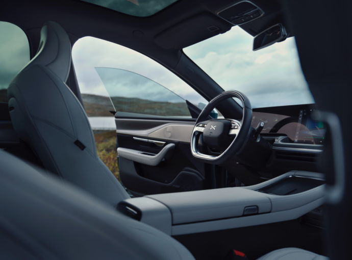 小鹏P7i 550版上市价格。 小鹏汽车供图 华龙网发