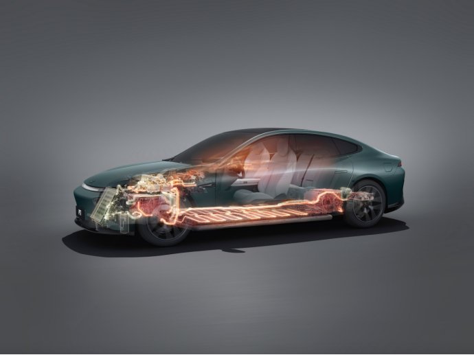 小鹏P7i 550版全系标配了X-HP2.0智能热管理系统。 小鹏汽车供图 华龙网发